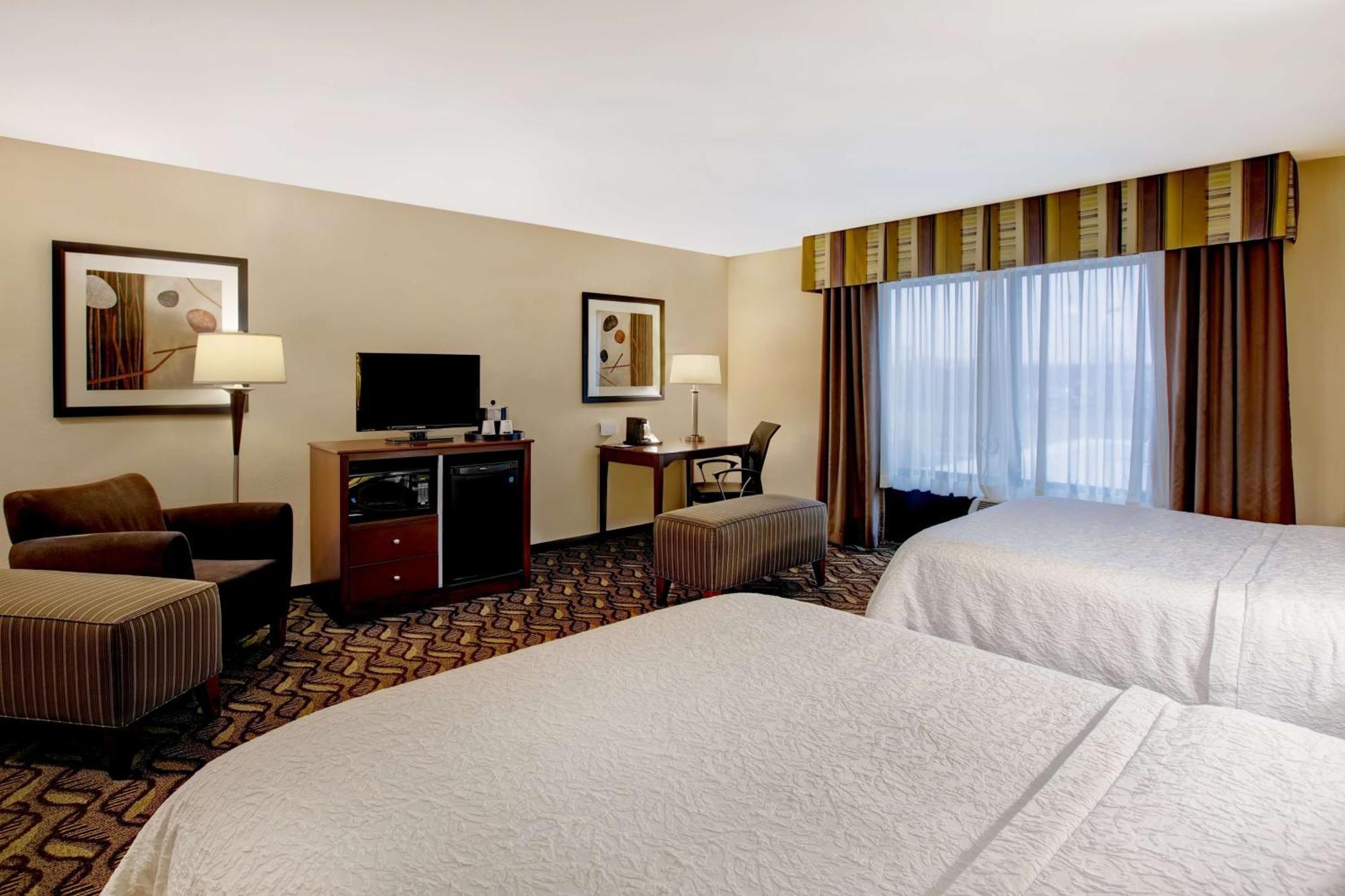 Hampton Inn Dekalb - Near The University Exterior foto